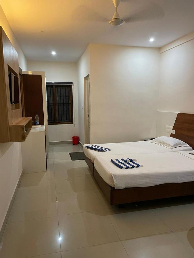 Issacs Regency Hotel Sultan Bathery Ngoại thất bức ảnh