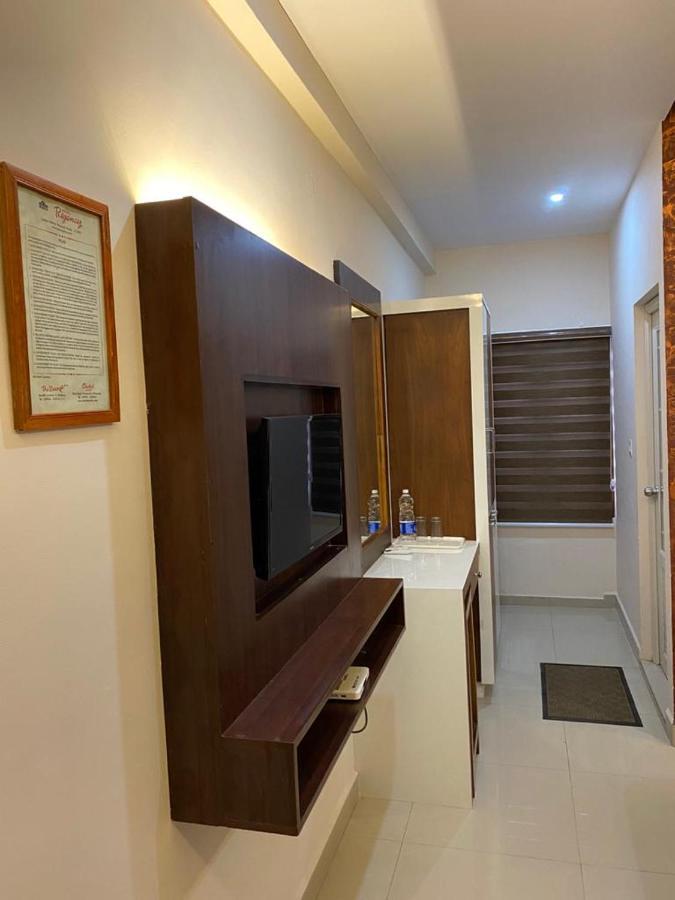 Issacs Regency Hotel Sultan Bathery Ngoại thất bức ảnh